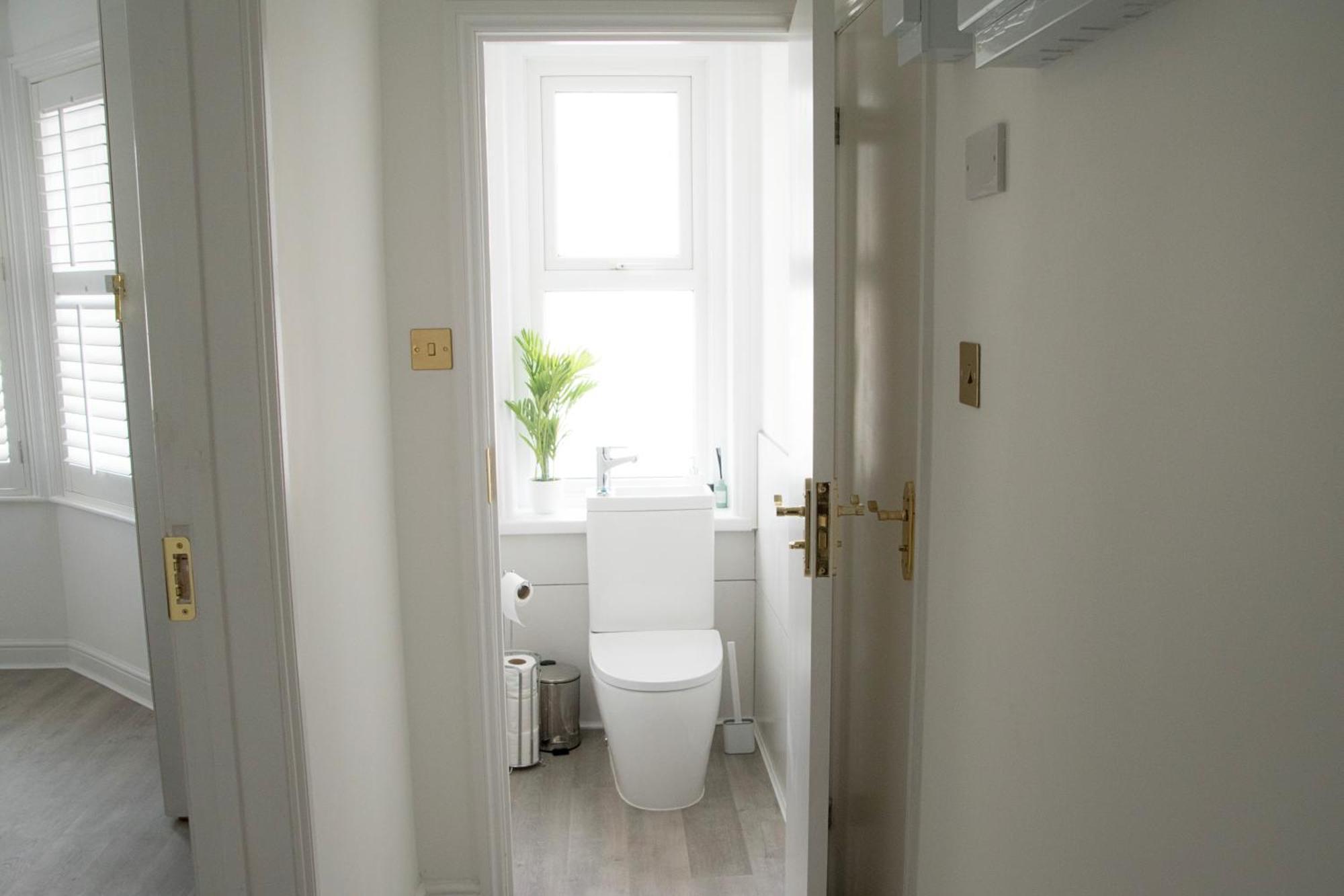 Modern Town Centre Flat - Free Shared Parking, King Size Bed, 5 Minutes Walk To Beach Bournemouth Exterior photo