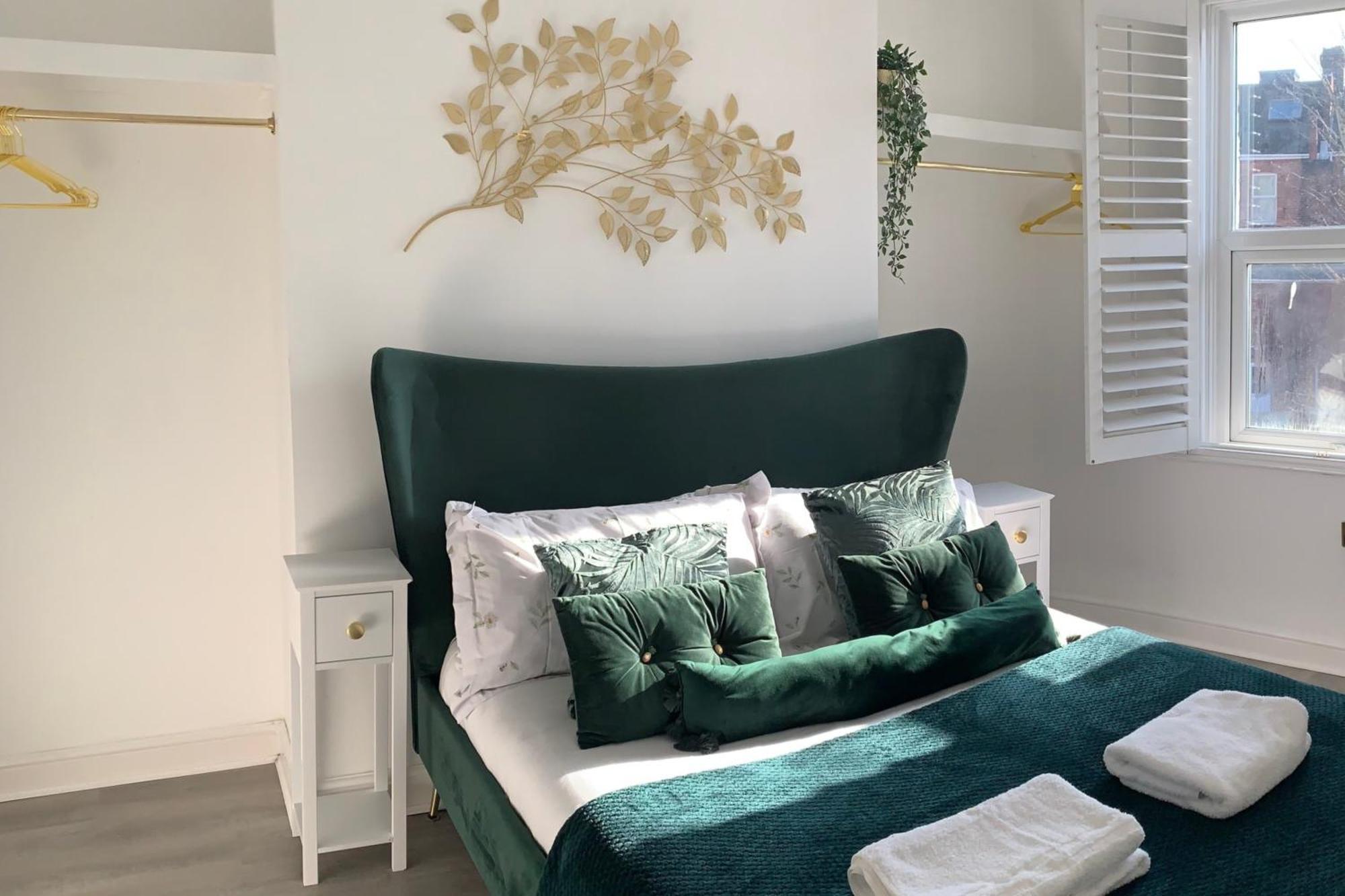 Modern Town Centre Flat - Free Shared Parking, King Size Bed, 5 Minutes Walk To Beach Bournemouth Exterior photo